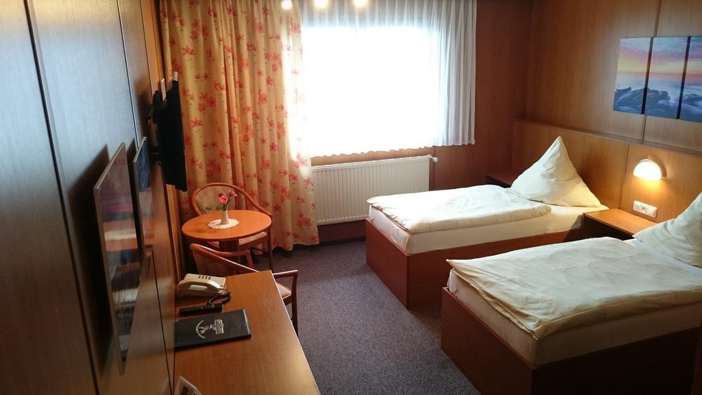 Hotel Mueller Genthin Room photo
